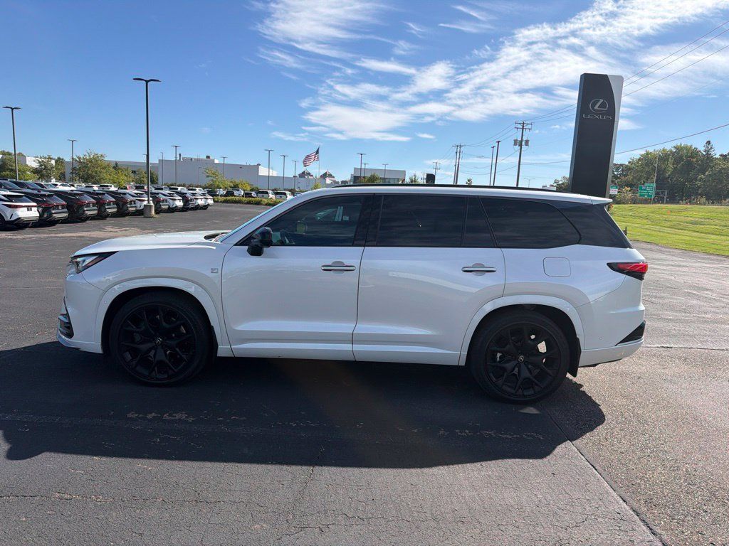 Used 2025 Lexus TX 350 AWD w/ Technology Package image 36