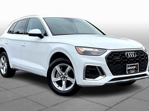 Used 2021 Audi Q5 Premium image 2