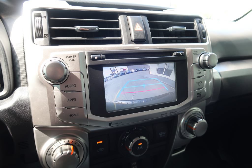Used 2016 Toyota 4Runner SR5 AWD/4WD image 15