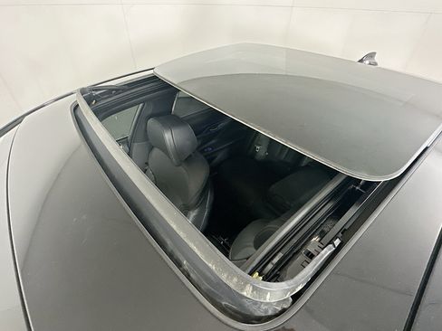 Used 2020 BMW 750i xDrive w/ Executive Package image 26