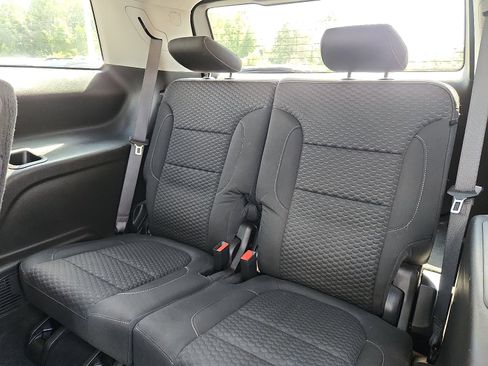 Used 2019 GMC Acadia SLE image 29