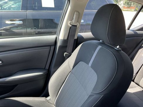 Used 2024 Nissan Sentra SV FWD image 22