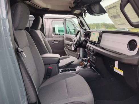 New 2026 Jeep Wrangler Sport S image 22