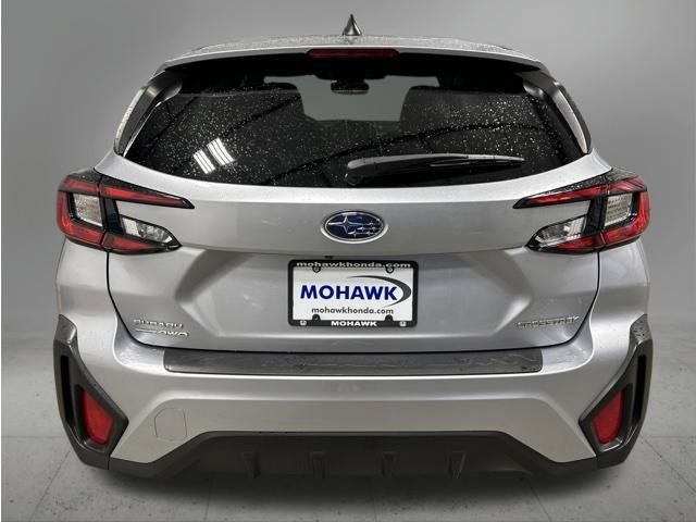 Used 2024 Subaru Crosstrek 2.0i AWD/4WD image 4