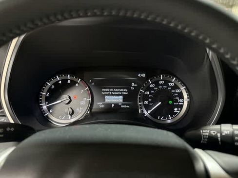 Used 2025 Toyota Highlander XLE AWD/4WD image 34