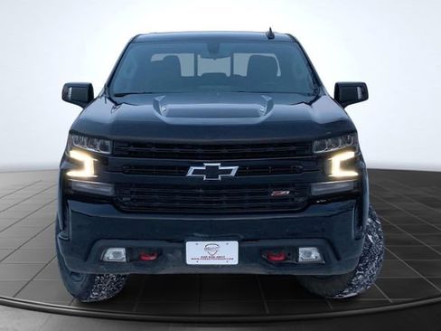 Used 2021 Chevrolet Silverado 1500 LT Trail Boss w/ Convenience Package II image 3