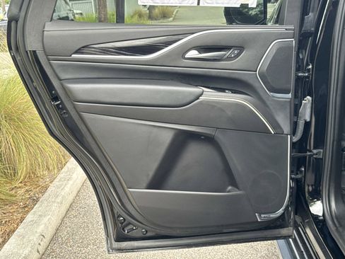 Used 2024 Cadillac Escalade Sport AWD/4WD image 13