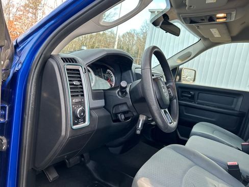 Used 2017 RAM 1500 Express image 12