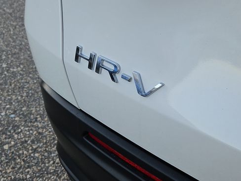 New 2026 Honda HR-V LX image 5