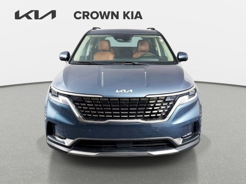 Used 2023 Kia Carnival SX FWD image 2