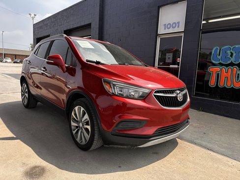 Used 2018 Buick Encore Preferred FWD image 2