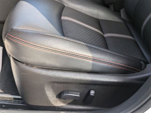 Used 2025 Nissan Altima 2.5 SR image 15