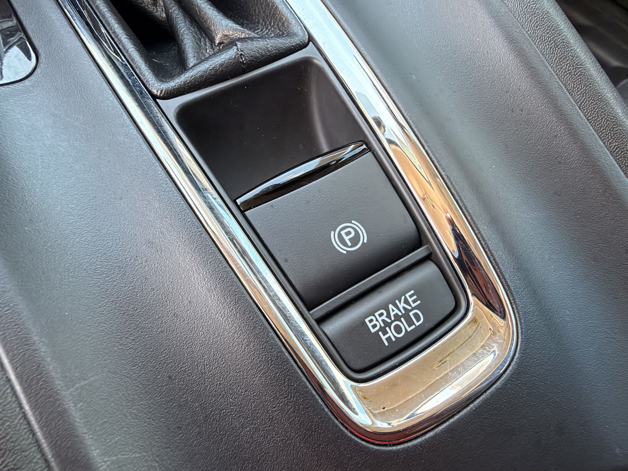 Certified 2021 Honda HR-V EX-L image 25