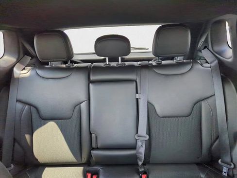 Used 2024 Jeep Compass Trailhawk image 25