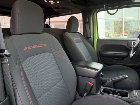 Used 2019 Jeep Wrangler Rubicon w/ Cold Weather Group image 17