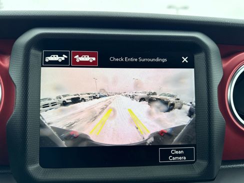 Used 2022 Jeep Gladiator Rubicon w/ LED Lighting Group image 17