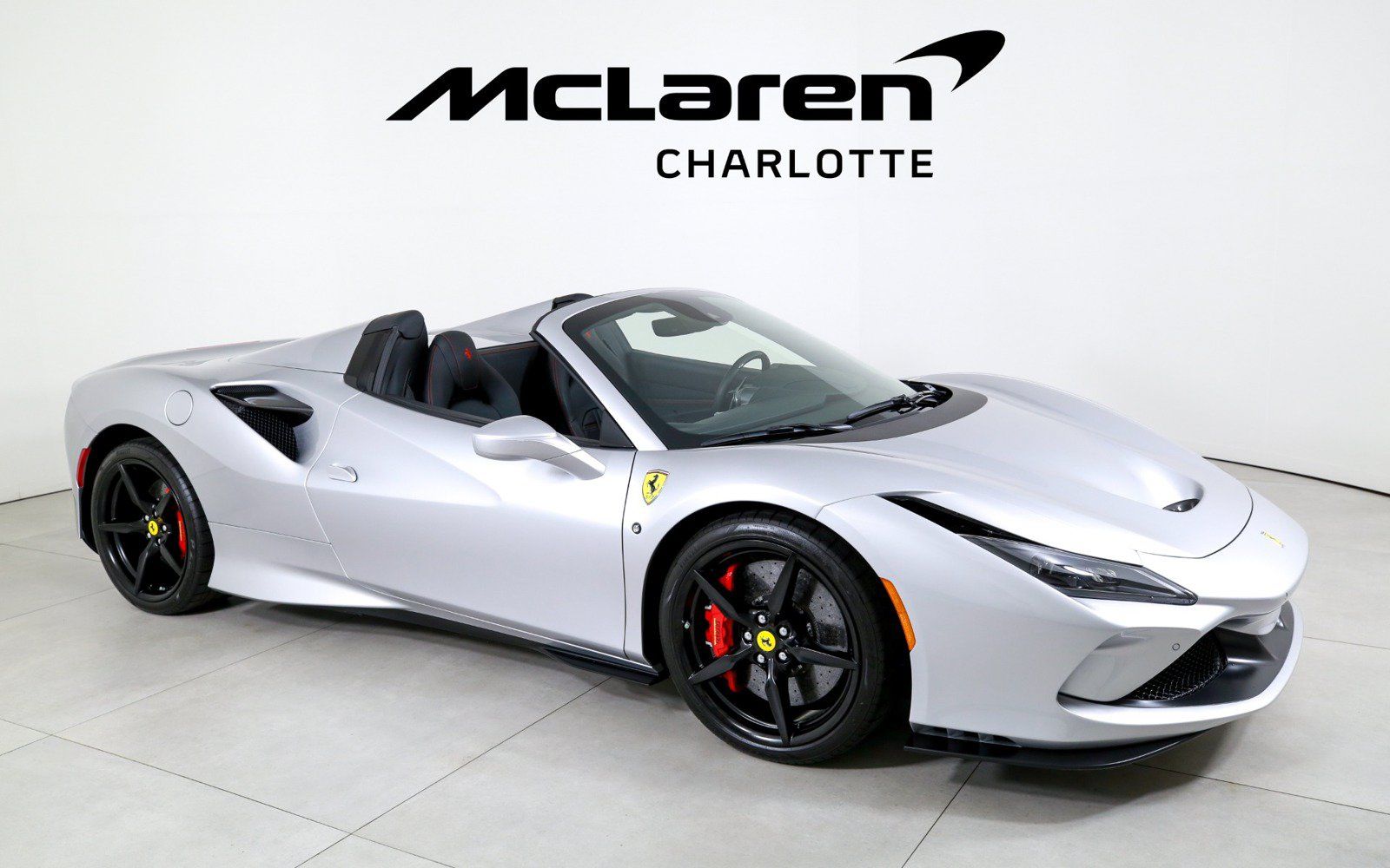 Used 2022 Ferrari F8 Tributo RWD image 2