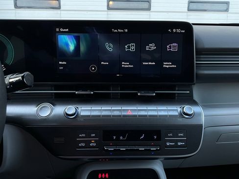 Used 2025 Hyundai Kona SEL image 27