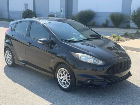 Used 2016 Ford Fiesta ST w/ ST Recaro Package FWD image 3