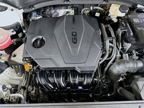 Certified 2023 Kia Sorento S image 32