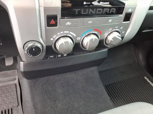 Used 2021 Toyota Tundra SR5 image 33