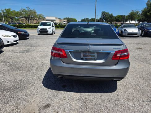 Used 2013 Mercedes-Benz E 350 4MATIC Sedan image 6