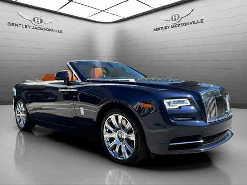 Used 2018 Rolls-Royce Dawn RWD image 14