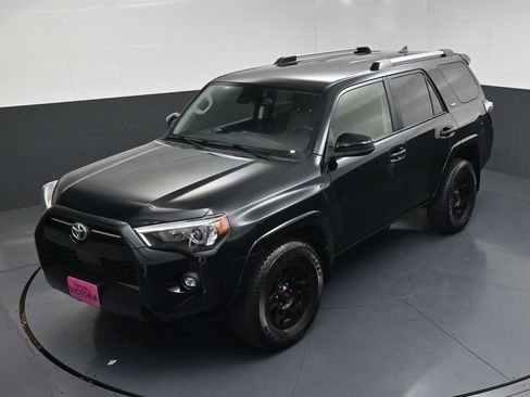 Used 2023 Toyota 4Runner SR5 RWD image 12
