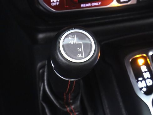 Used 2022 Jeep Gladiator Rubicon AWD/4WD image 28
