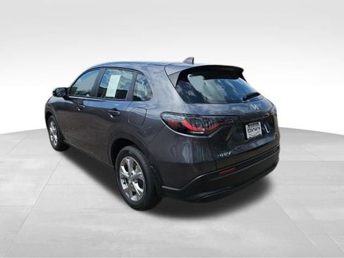 Used 2023 Honda HR-V LX image 3
