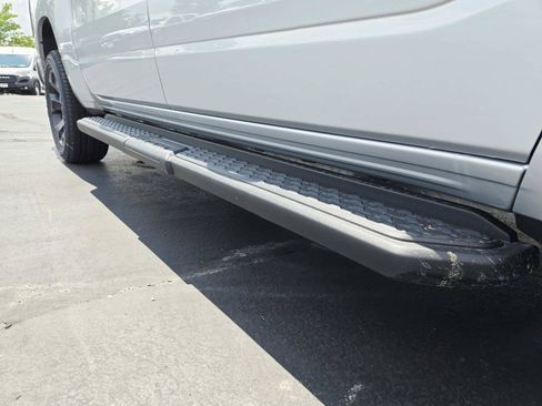 New 2026 RAM 1500 Express AWD/4WD image 17