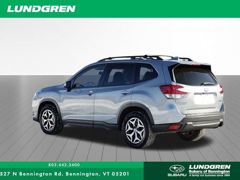 Used 2022 Subaru Forester Premium image 28