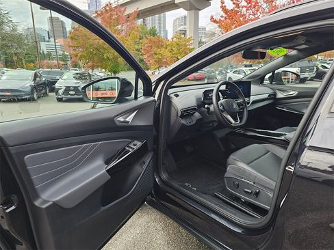 Used 2023 Volkswagen ID.4 Pro S image 22