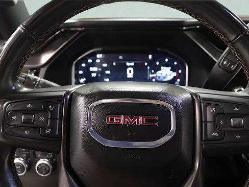 Used 2025 GMC Sierra 2500 AT4 w/ AT4 Premium Plus Package AWD/4WD image 14