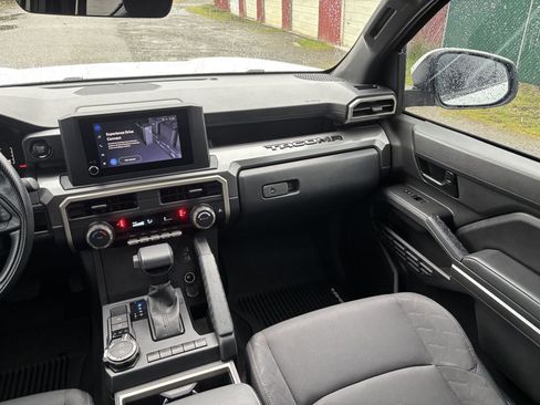 Used 2024 Toyota Tacoma SR5 image 23