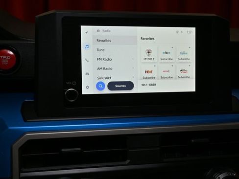 Used 2024 Toyota Tacoma TRD Off-Road image 18