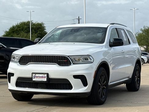 Used 2023 Dodge Durango SXT Launch Edition RWD image 3