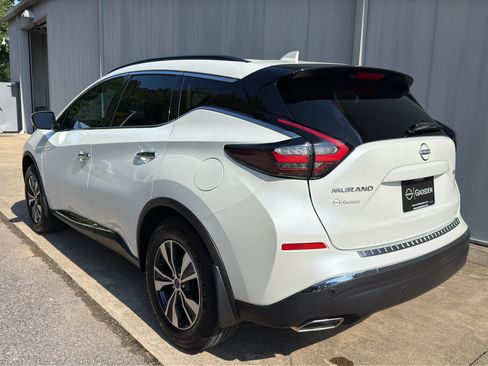 Used 2023 Nissan Murano SV FWD image 5