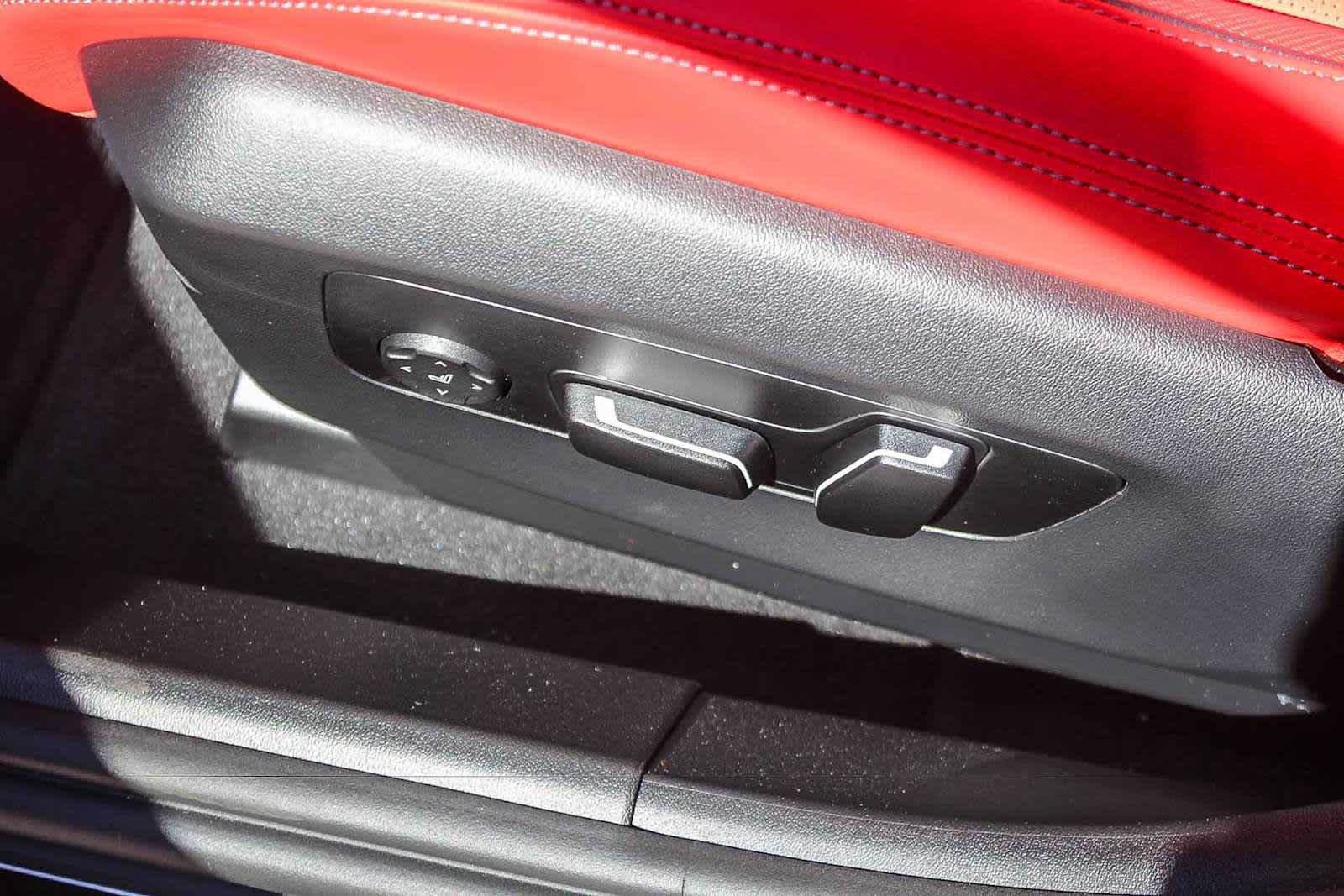 New 2026 BMW M5 w/ Carbon Package AWD/4WD image 19