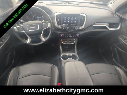 Used 2024 GMC Terrain SLT image 4