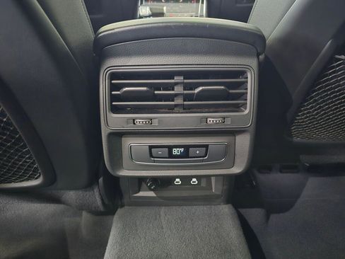 Used 2025 Audi Q7 3.0T Premium Plus image 35