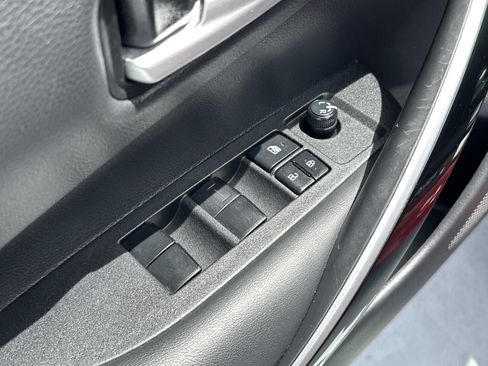 Certified 2021 Toyota Corolla XLE image 15