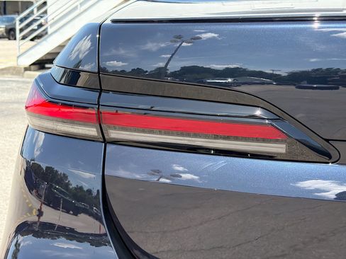 New 2026 BMW 740i w/ Premium Package RWD image 10