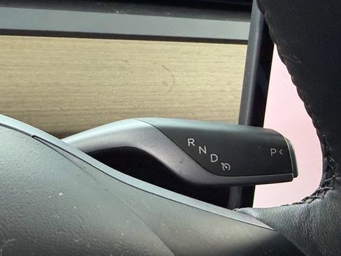 Used 2023 Tesla Model 3 Standard Range RWD image 18