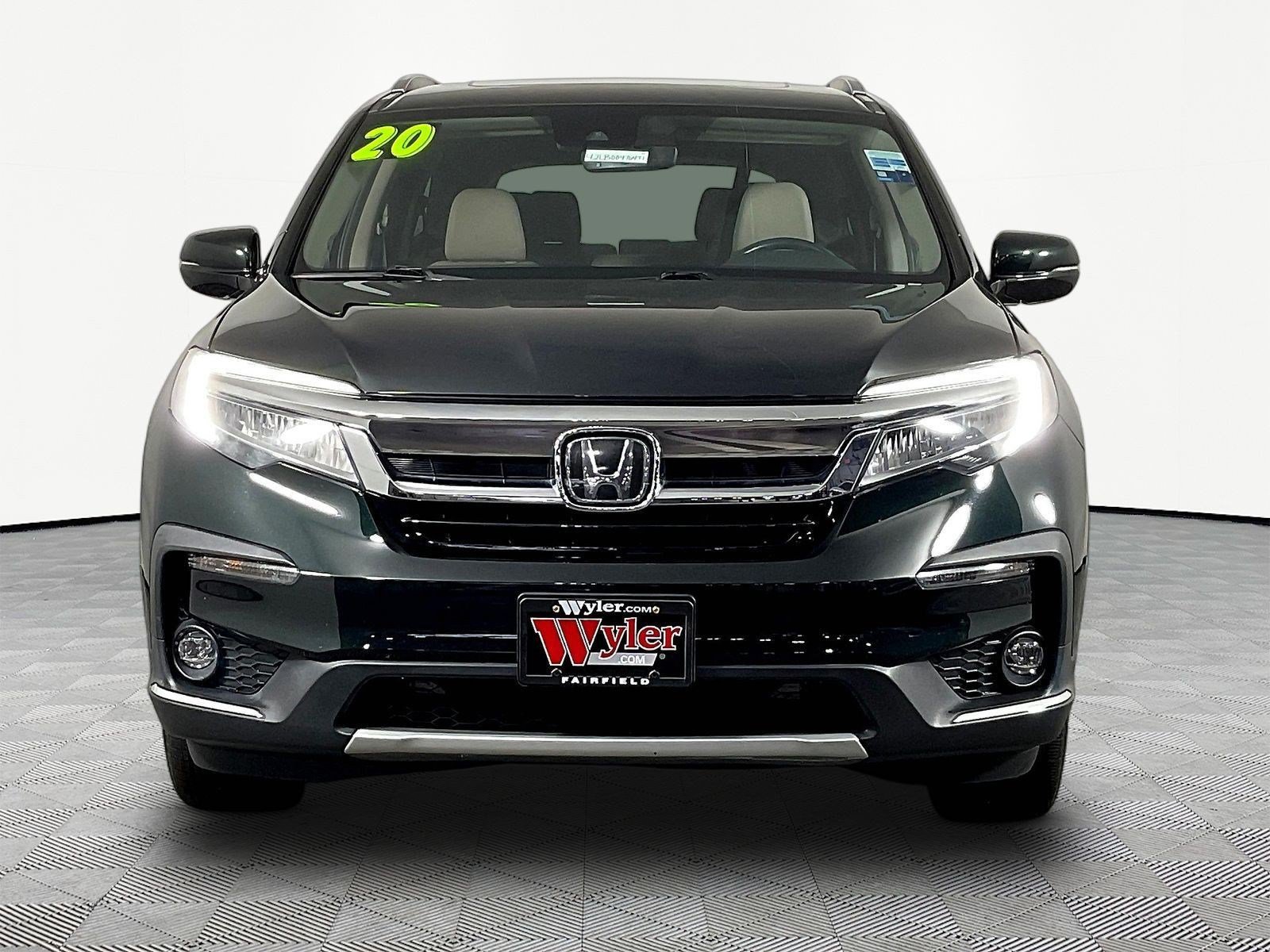 Used 2020 Honda Pilot Touring image 2