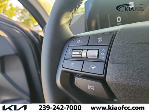Certified 2025 Kia K4 EX FWD image 28