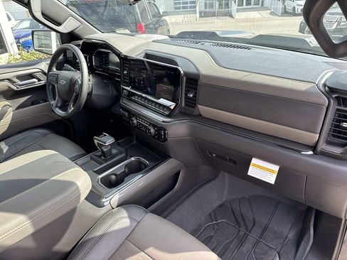 Certified 2023 Chevrolet Silverado 1500 ZR2 w/ Technology Package image 12