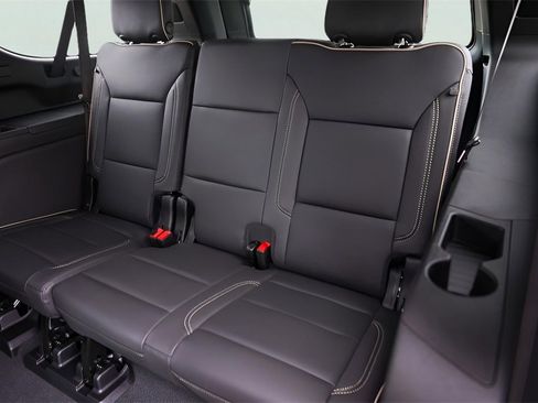 Used 2026 GMC Yukon XL Elevation image 29