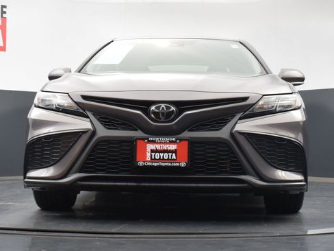 Used 2024 Toyota Camry SE image 29