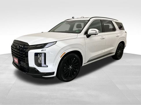 Used 2025 Hyundai Palisade Calligraphy image 16